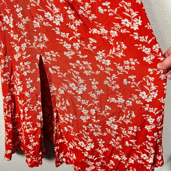 Lulus Red Floral Smocked Midi Dress L NWT Ruffle Strap Vacation Resort - Picture 5 of 9